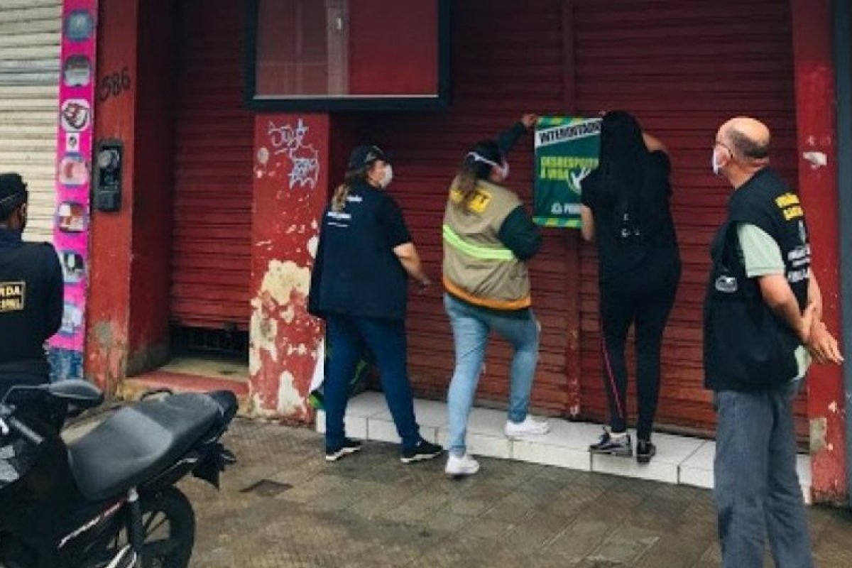 Cinema pornográfico em Feira de Santana é interditado por descumprimento de decreto