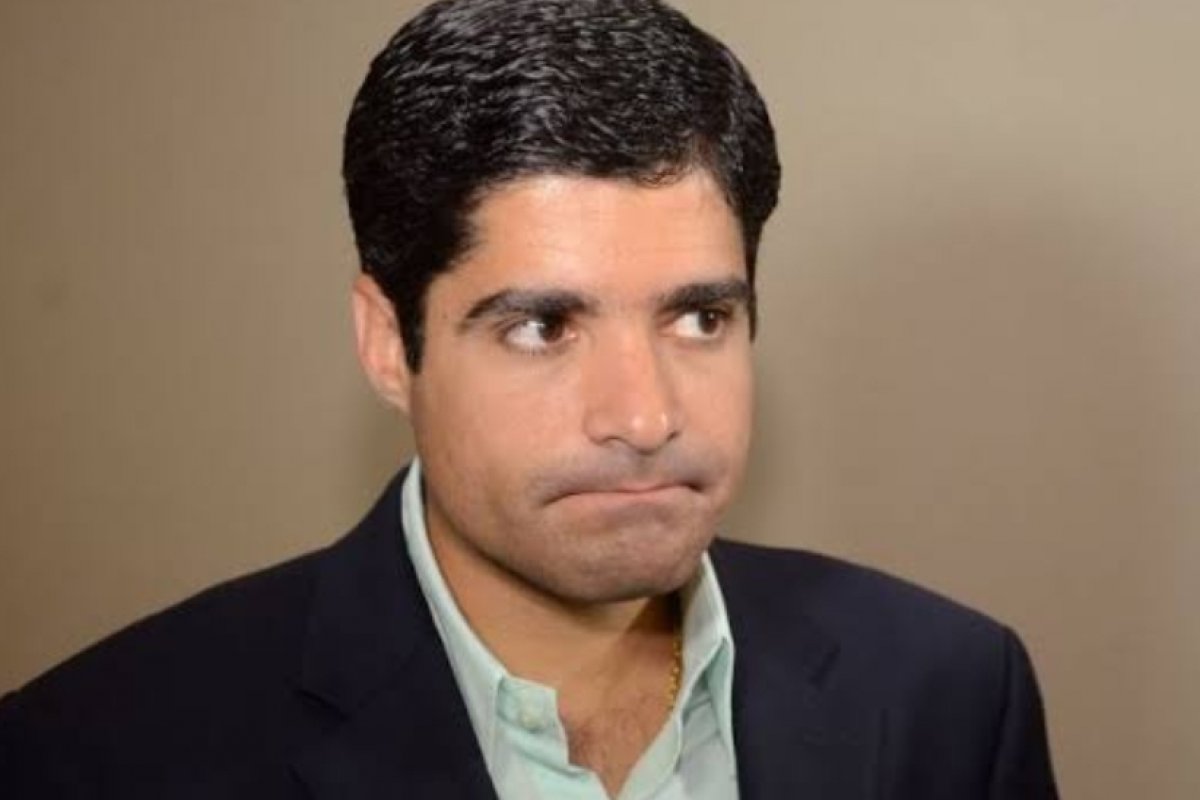 O prefeito, a autonomia de Geraldinho, o cancelamento do alvará das obras do Porto de Salvador e Otávio Mangabeira