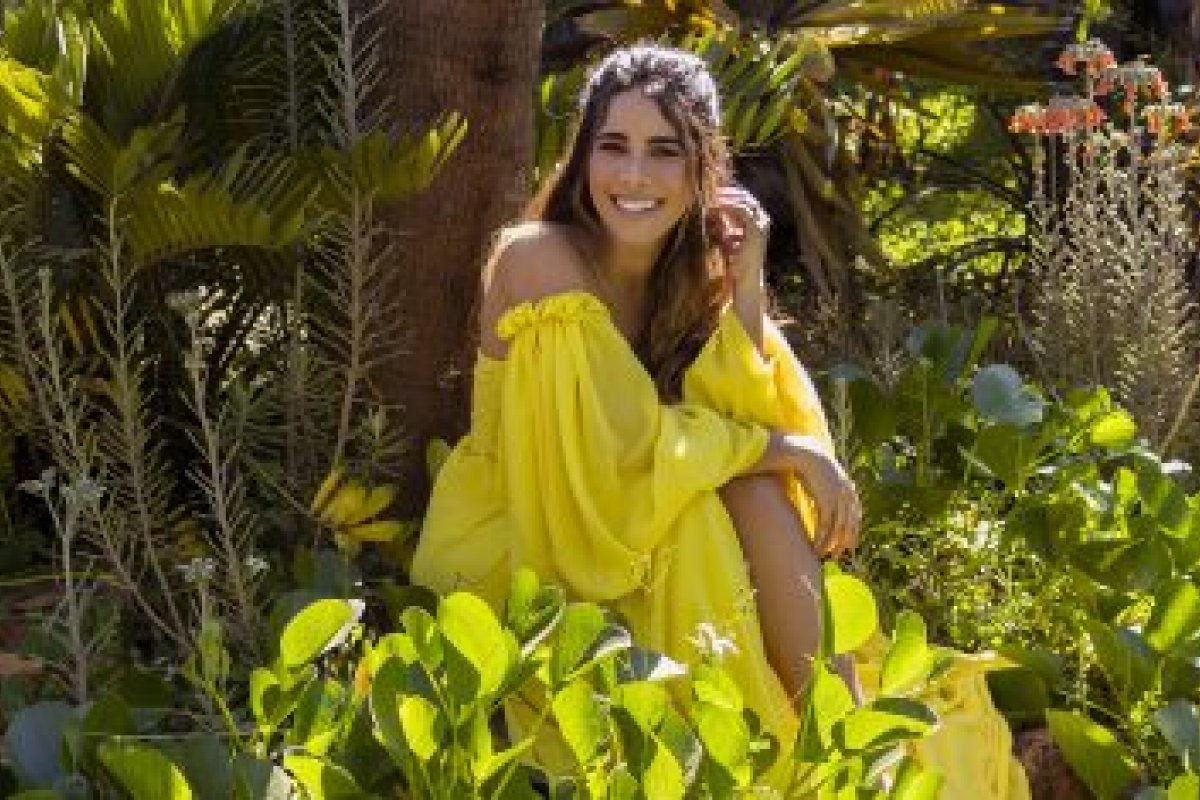 Wanessa Camargo comemora 20 anos de carreira com lançamento de clipe