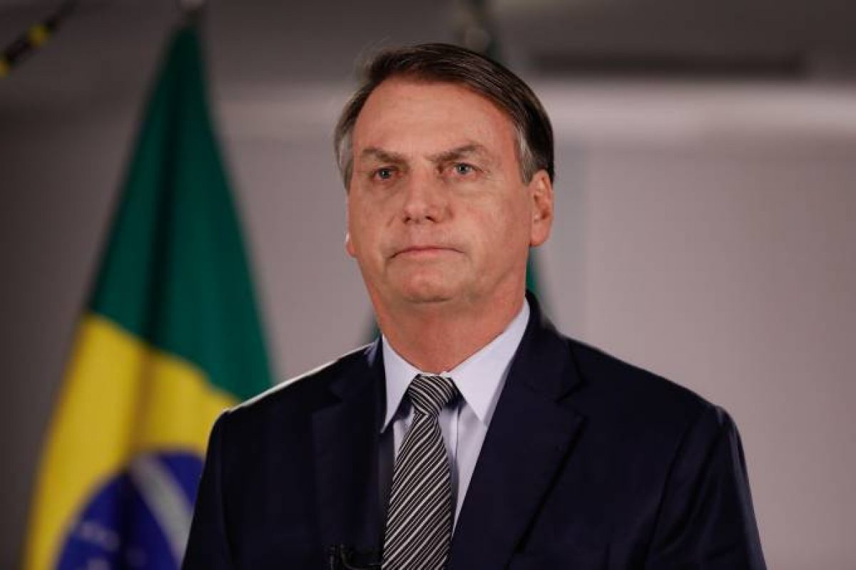 "Mais uma farsa desmontada", diz Bolsonaro ao postar um trecho do vídeo da reunião ministerial
