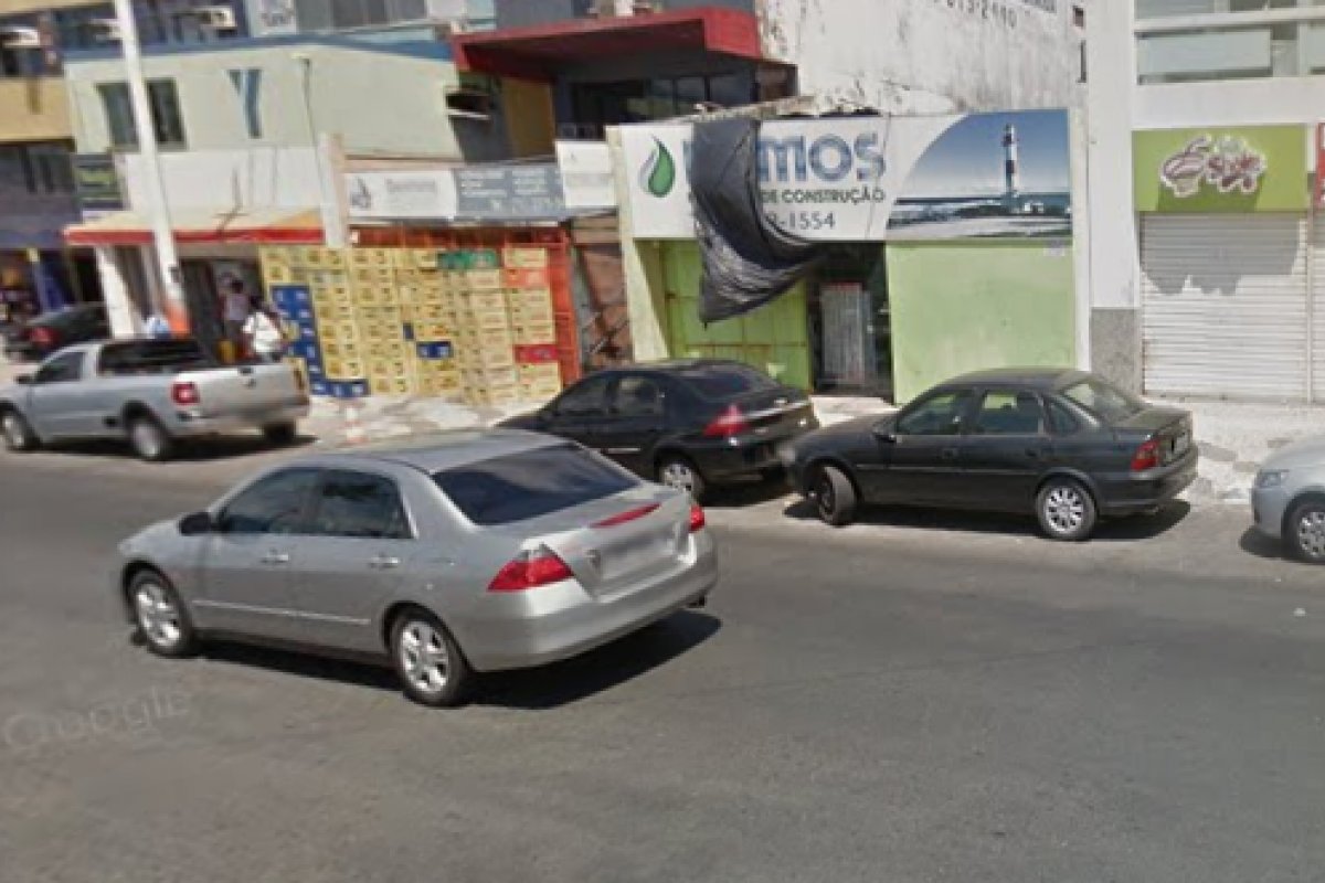 Uma pessoa ficou ferida após acidente em Itapuã