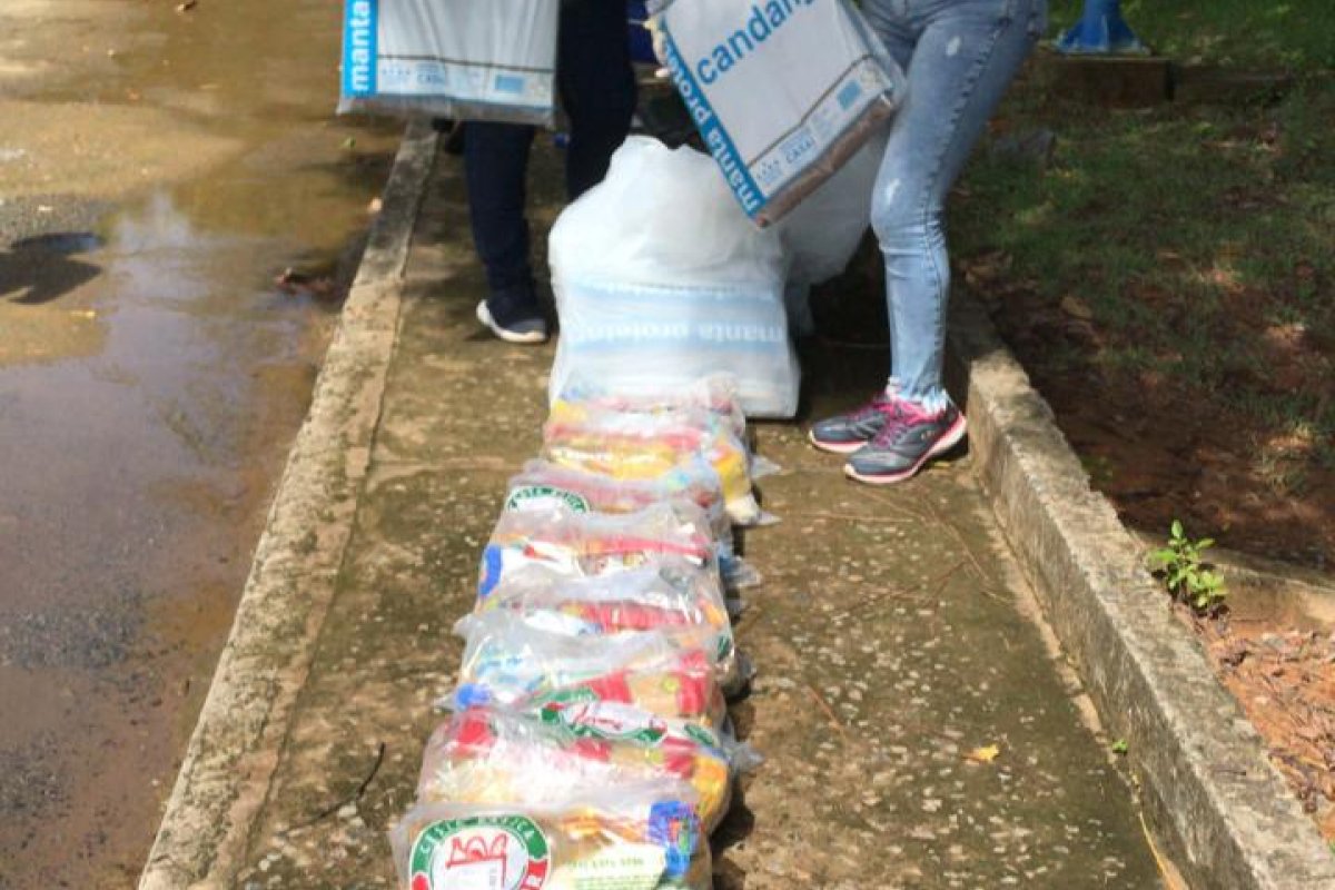 UFBA realiza Drive Thru para arrecadar doações de alimentos