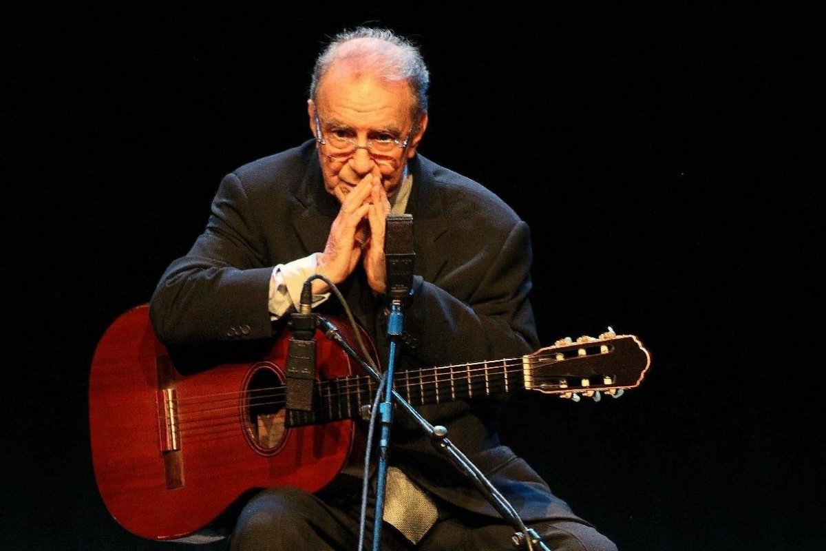Corpo de João Gilberto será velado hoje no Theatro Municipal do Rio