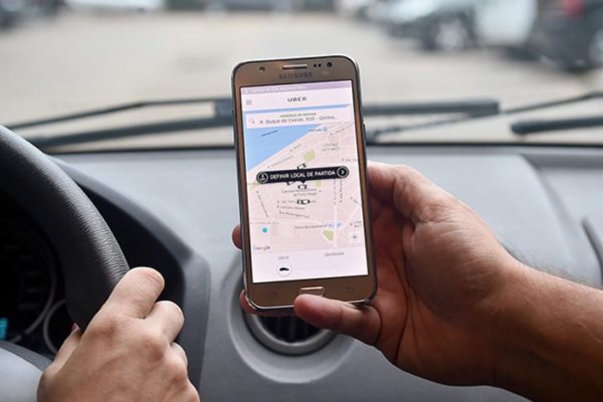 Pagamento em dinheiro em transportes por app será proibido por Lei