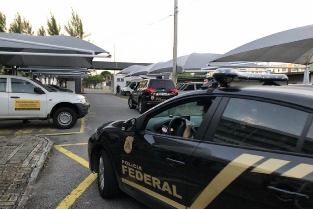 PF investiga desvio de R$ 25,4 milhões na compra de respiradores em Fortaleza