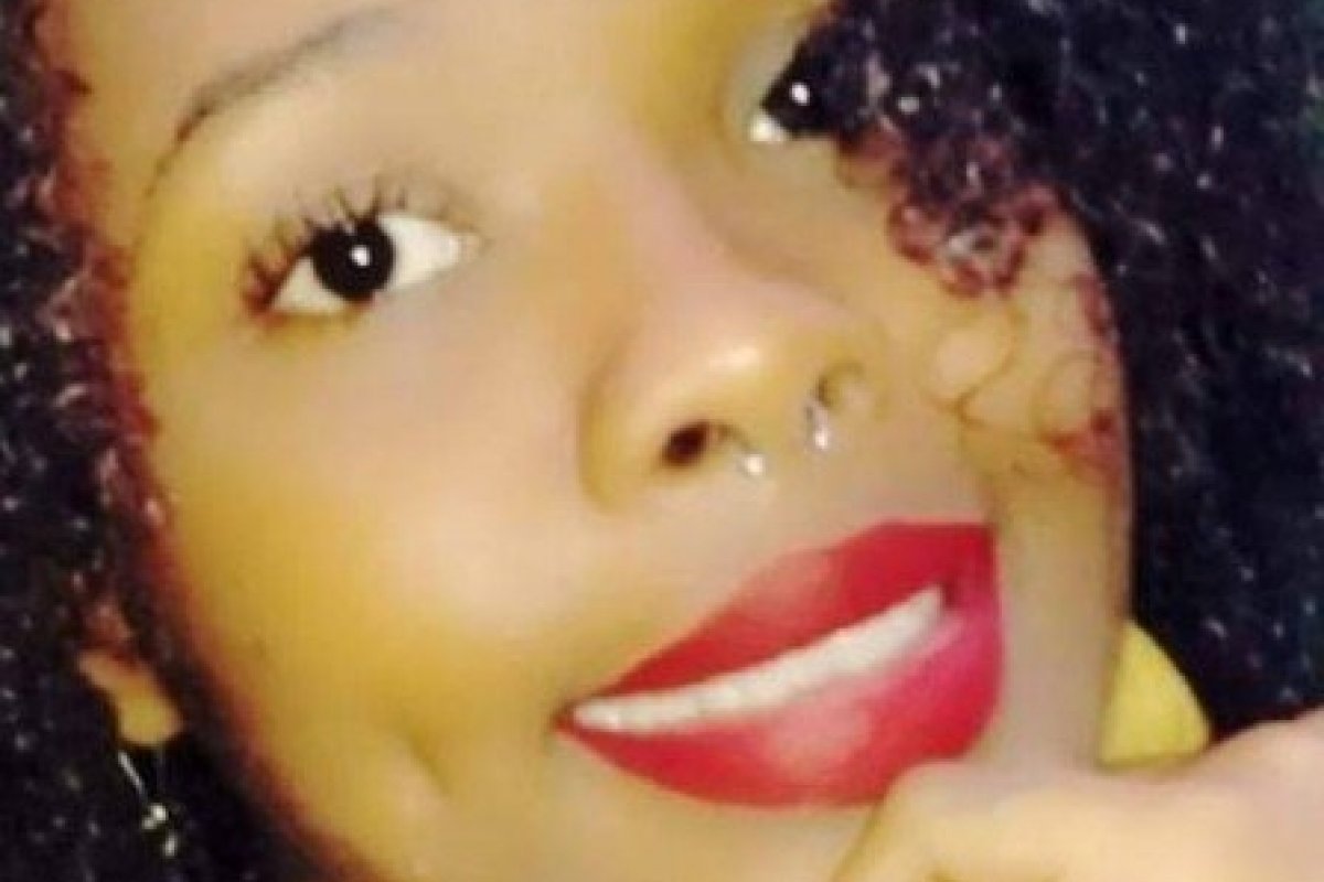 Mulher é baleada na cabeça enquanto dormia dentro de casa, na Cidade de Deus, no RJ