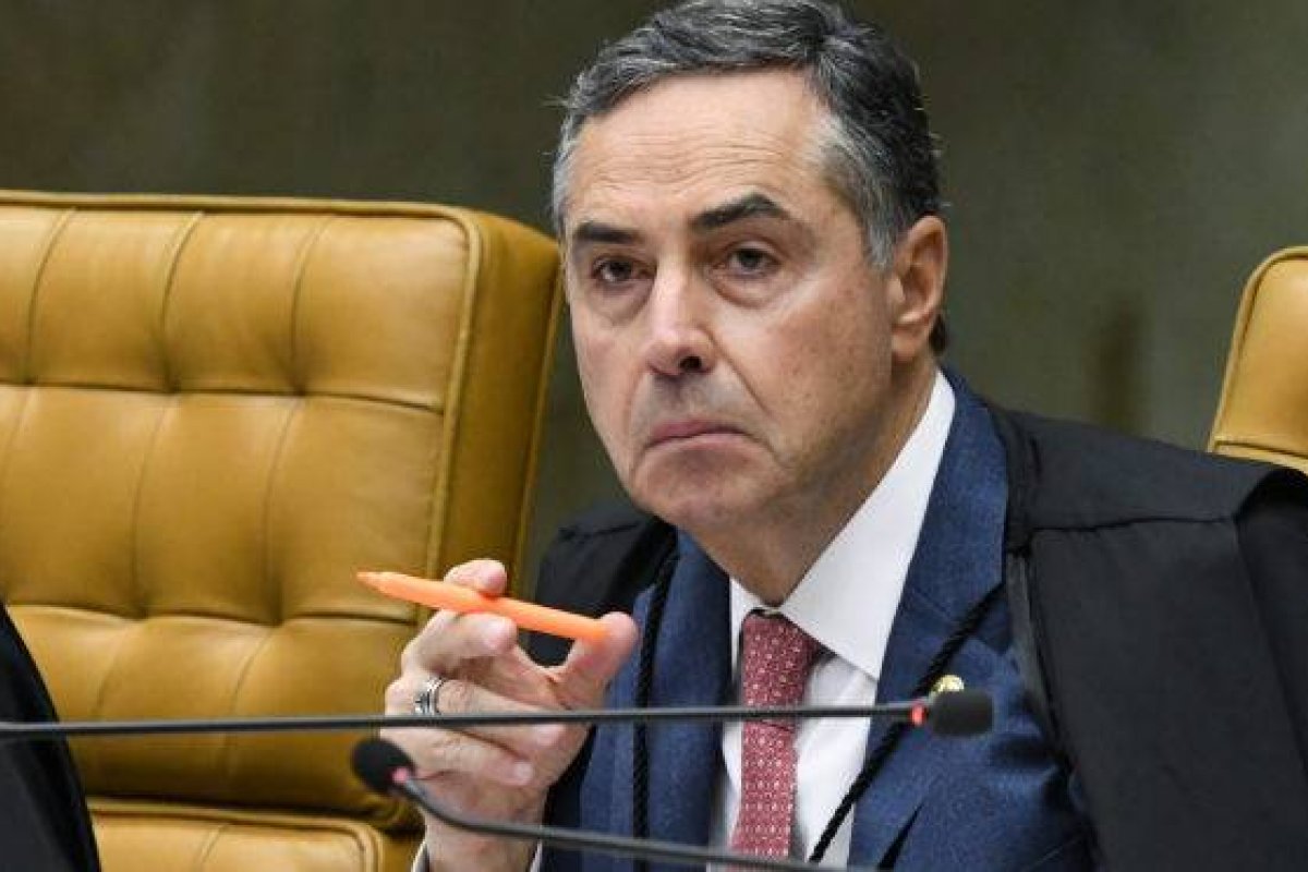 Senadores devem se reunir nesta sexta com novo presidente do TSE