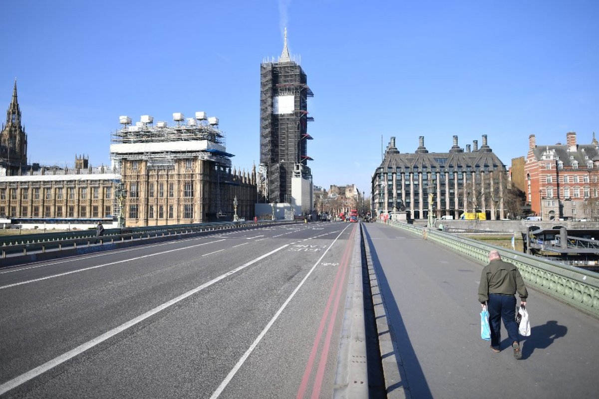 Covid-19: Lockdown pode ter custado vidas, diz bioquímico