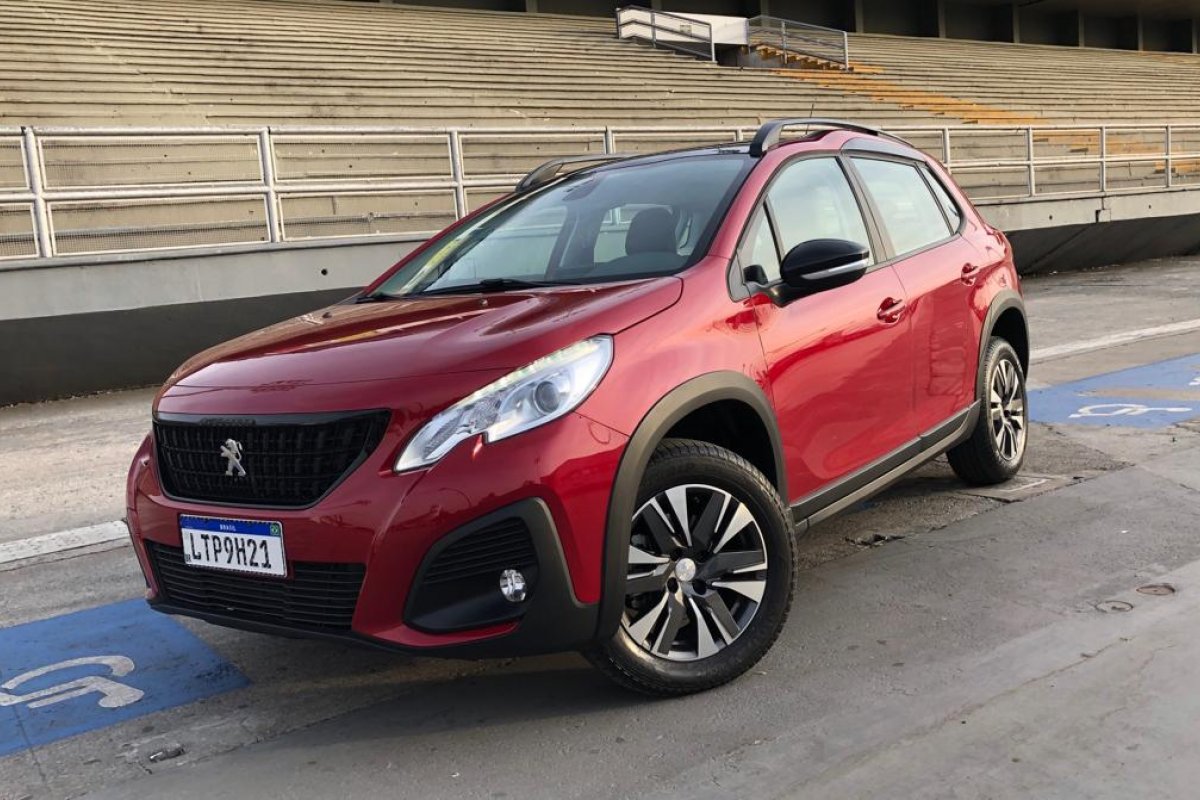 Rodamos com o novo Peugeot 2008 com motor 1.6 AT6