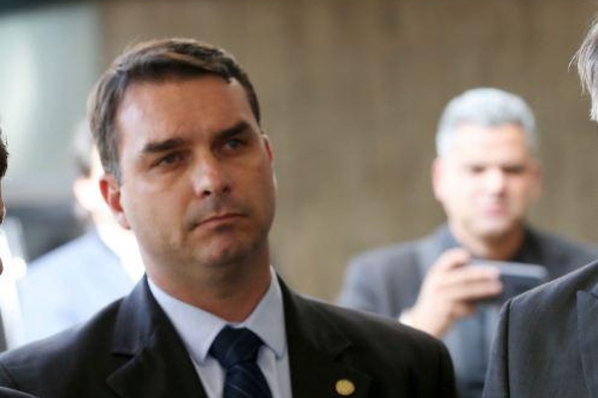 STF recusa pedido de Flávio Bolsonaro para ter acesso ao depoimento de Paulo Marinho