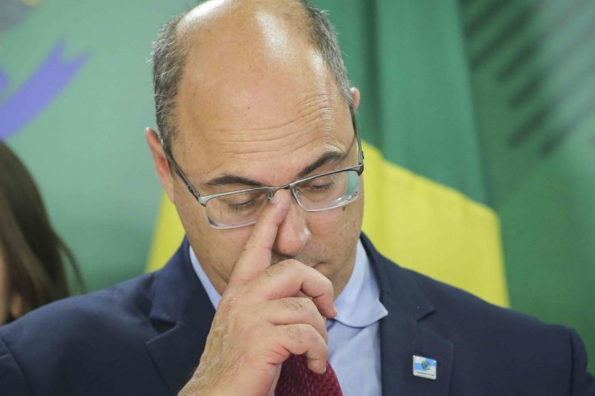 Witzel tem celulares e computadores apreendidos pela PF