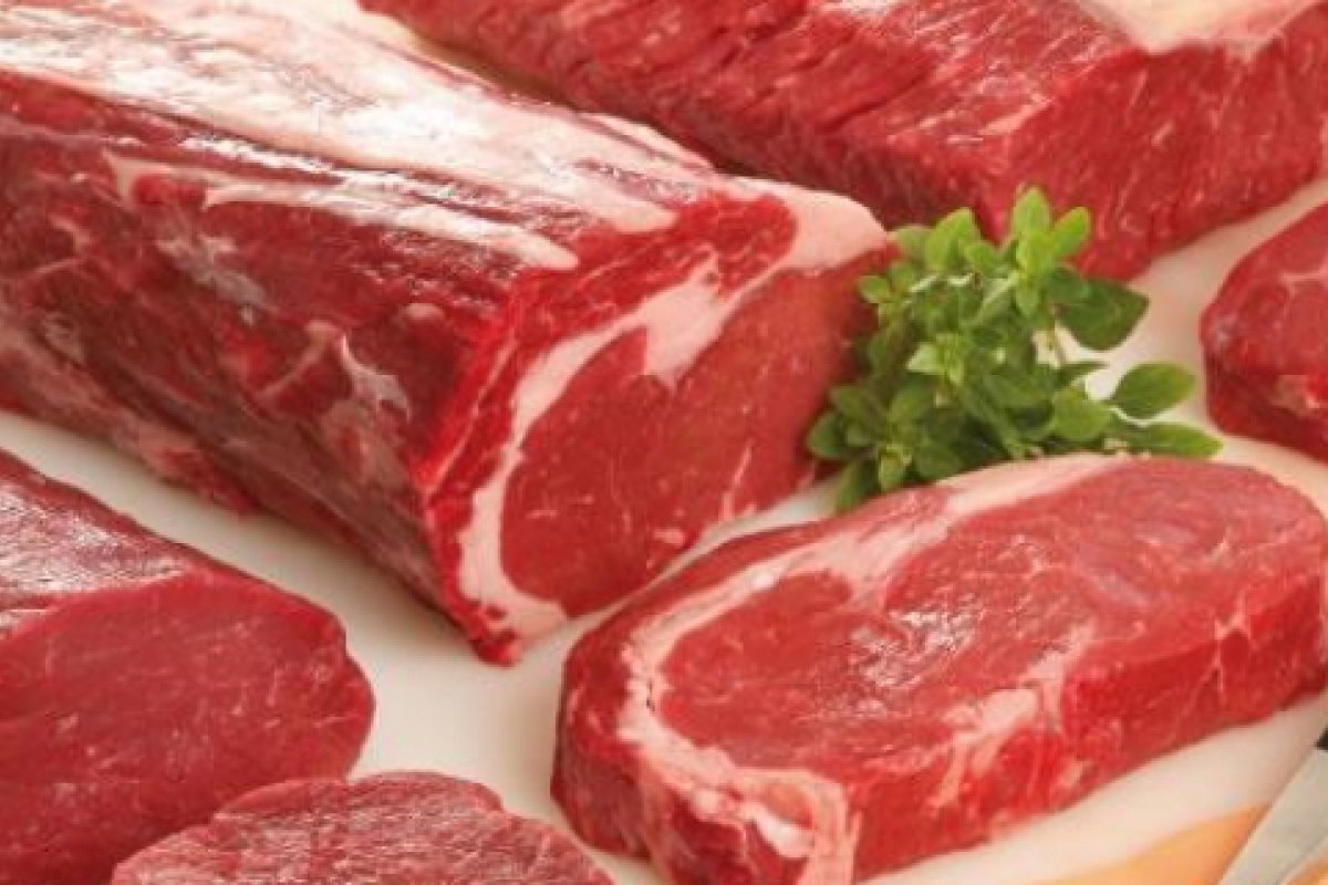 Consumo de carnes em excesso aumenta colesterol ruim