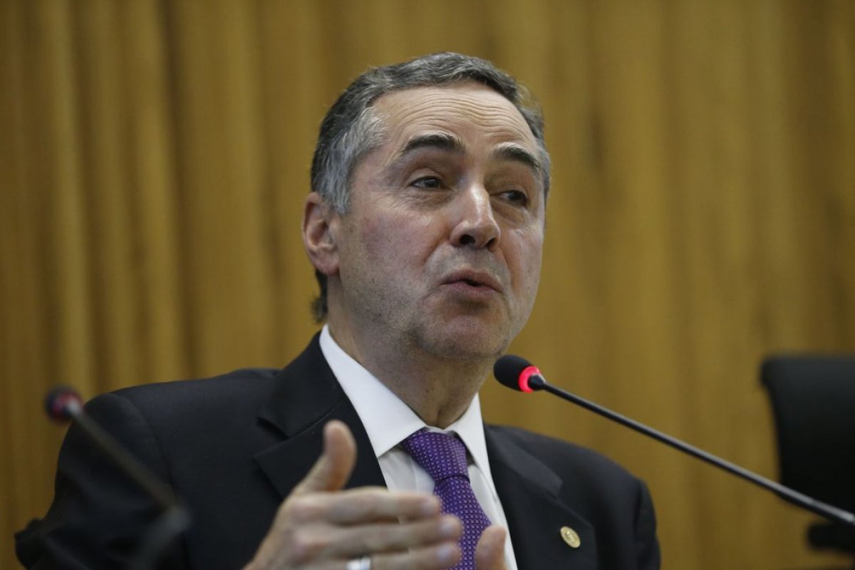 Barroso afirma que “mais grave que ataque ao STF é país não ter projeto adequado para educação”