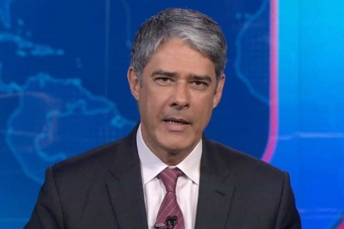 Bonner recebe mensagem com dados fiscais sigilosos dele e da família