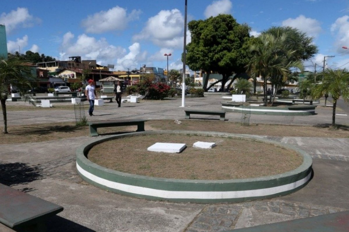 Simões Filho decreta toque de recolher