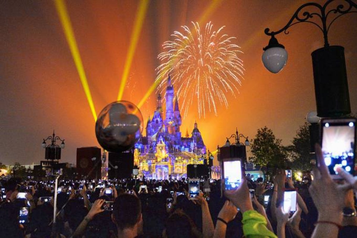 Parques da Disney devem ser reabertos em julho