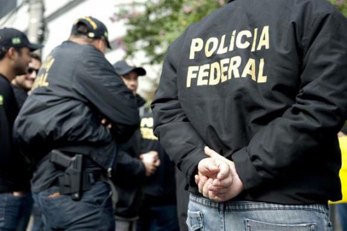 Suspeitos de integrar máfia italiana são presos pela PF em cobertura no litoral paulista