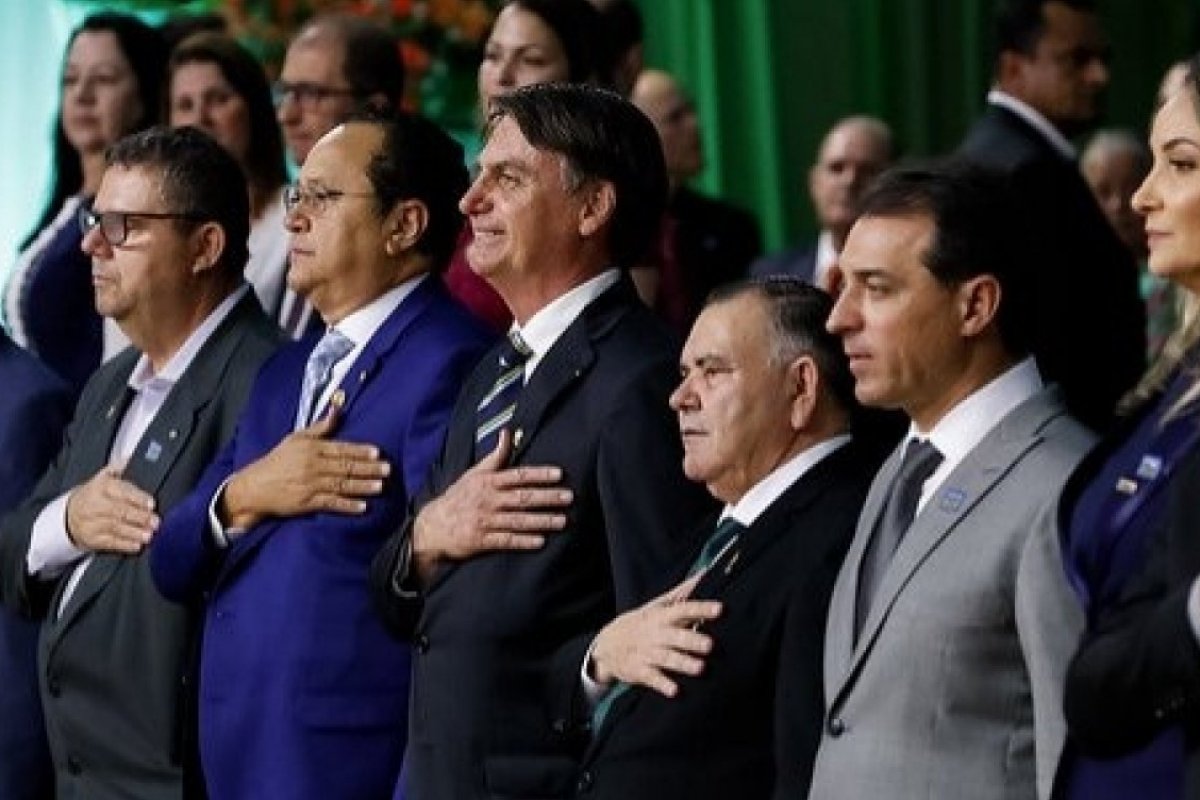Brasil não participa de reunião para definir recuperação mundial pós-pandemia