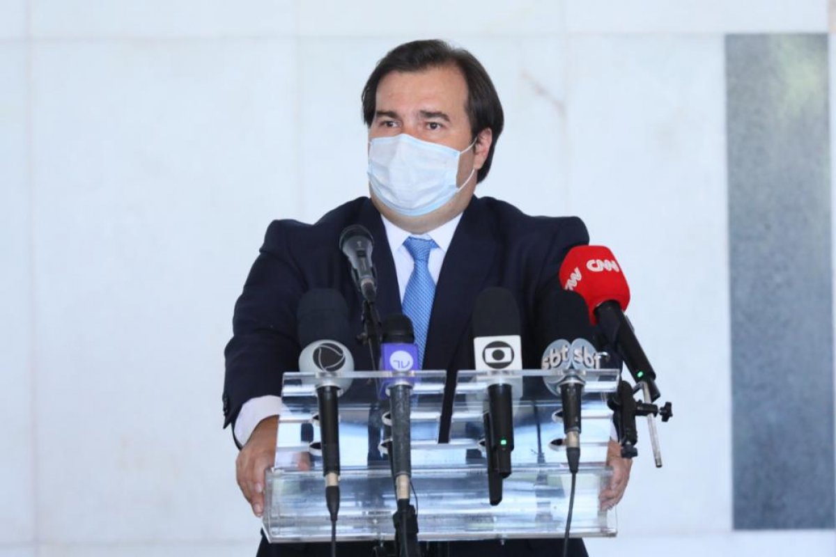 Maia diz que as decisões da Justiça têm que ser respeitadas dentro de democracias