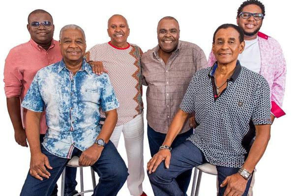 Fundo de Quintal fará sua primeira live no próximo domingo