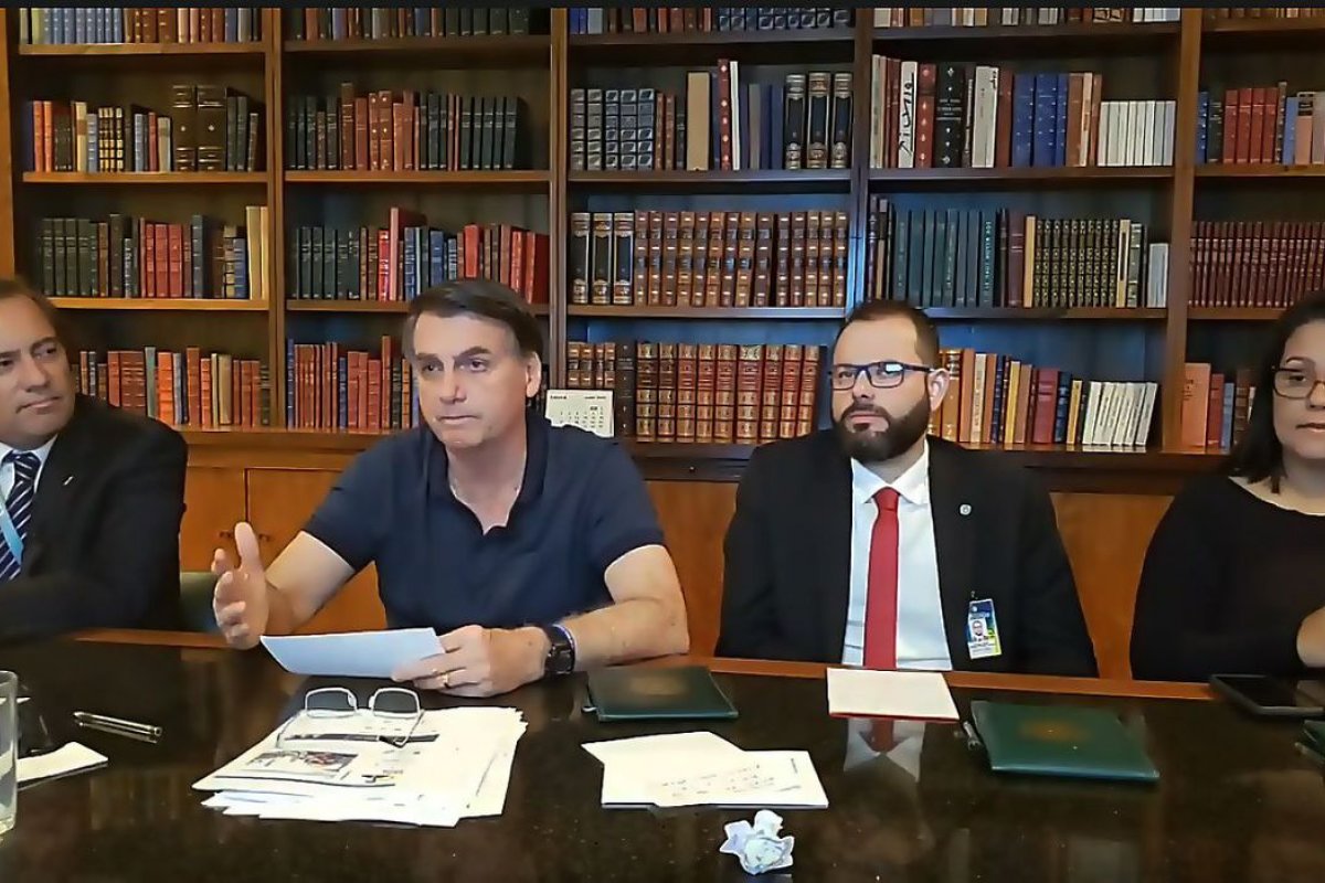 Bolsonaro prevê indicação de um evangélico para o STF