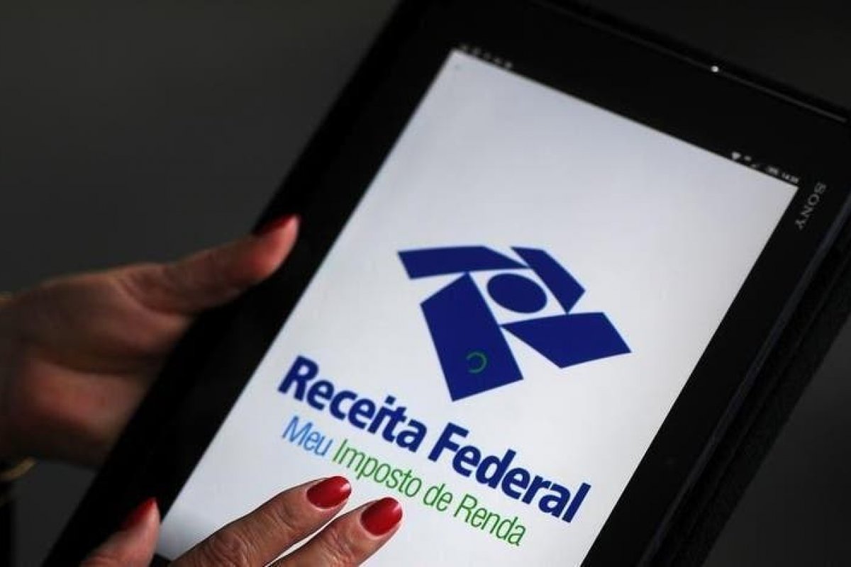 Primeiro lote de restituição do Imposto de Renda é pago nesta sexta-feira (29)