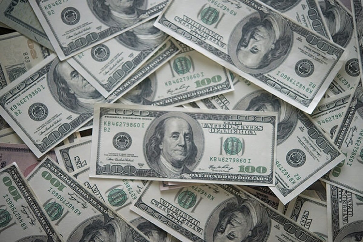 Dólar começa sexta com volatilidade e valendo R$ 5,38