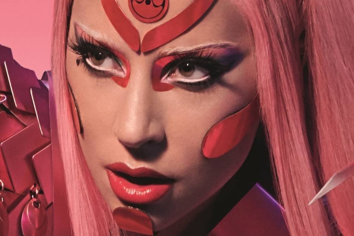 Lady Gaga lança disco dançante sobre saúde mental