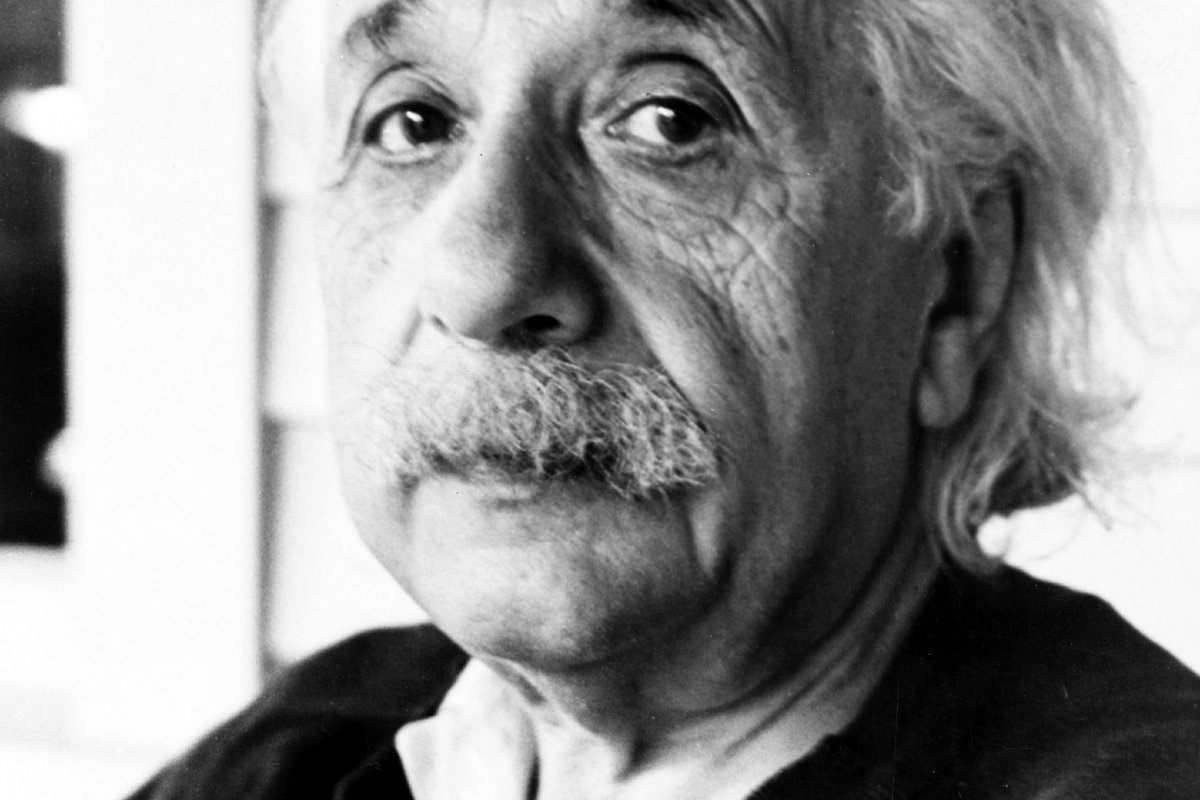 Estudo sugere que a Teoria da Relatividade de Einstein pode não ser a única forma de explicar como funciona a gravidade