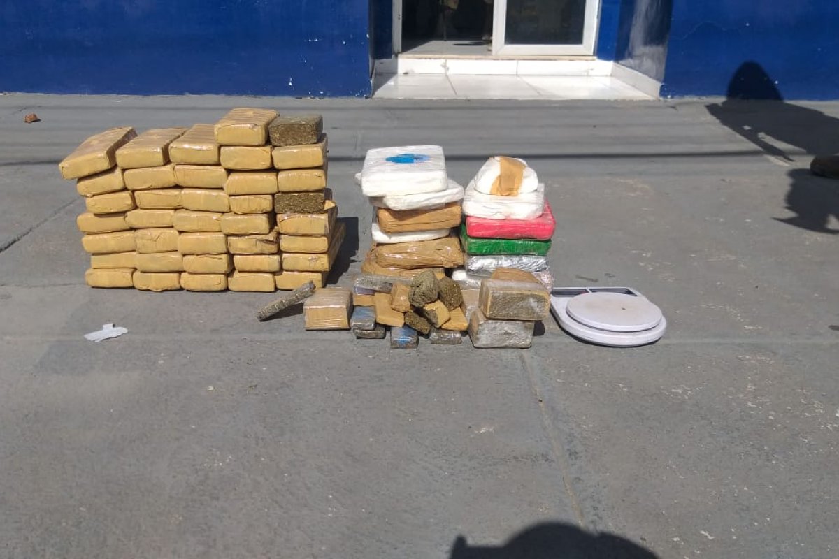 Homem é preso com 28kg de drogas no interior baiano 