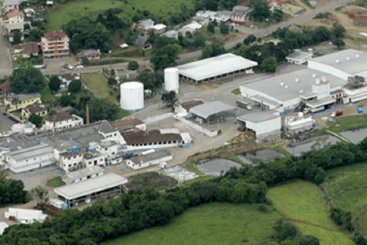 Frigorífico no RS apresenta surto do coronavírus em funcionários