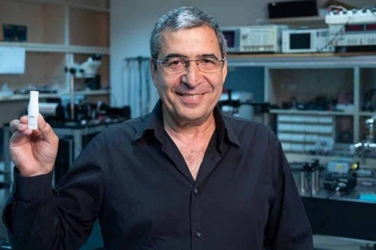 Pesquisador desenvolve bafômetro para detectar o novo coronavírus