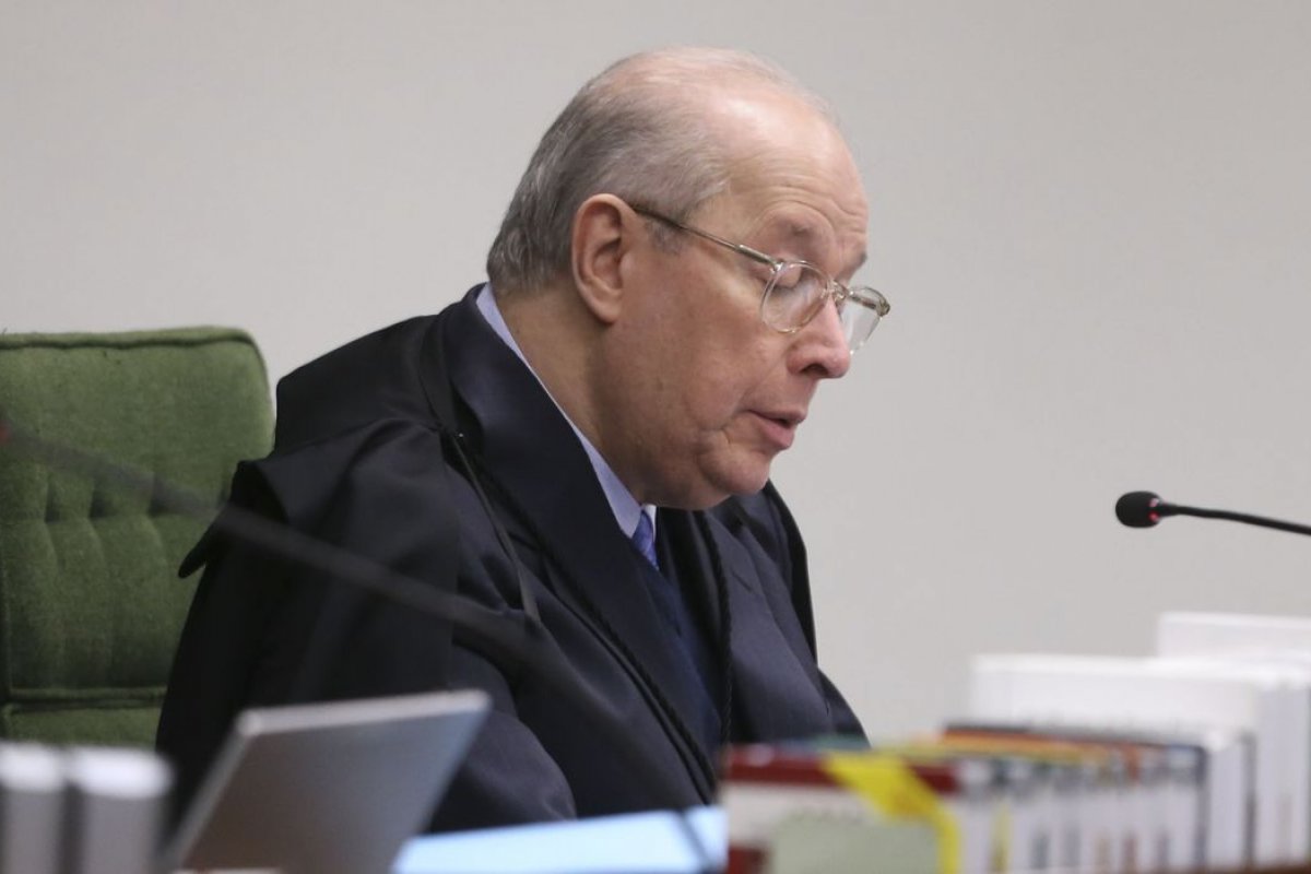 Celso de Mello demonstra preocupação com possível intervenção militar