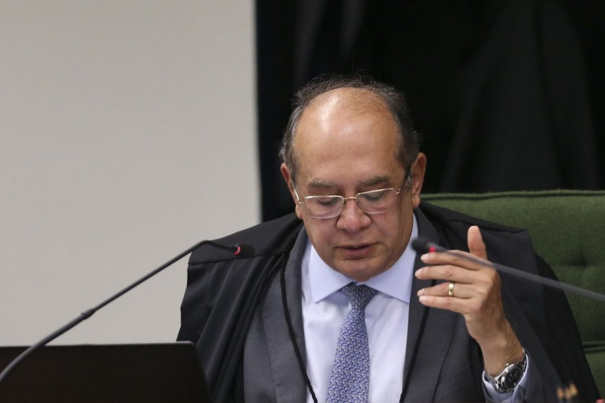 Gilmar Mendes prega 'ponderação e cuidado' em dia de manifestações pró-democracia