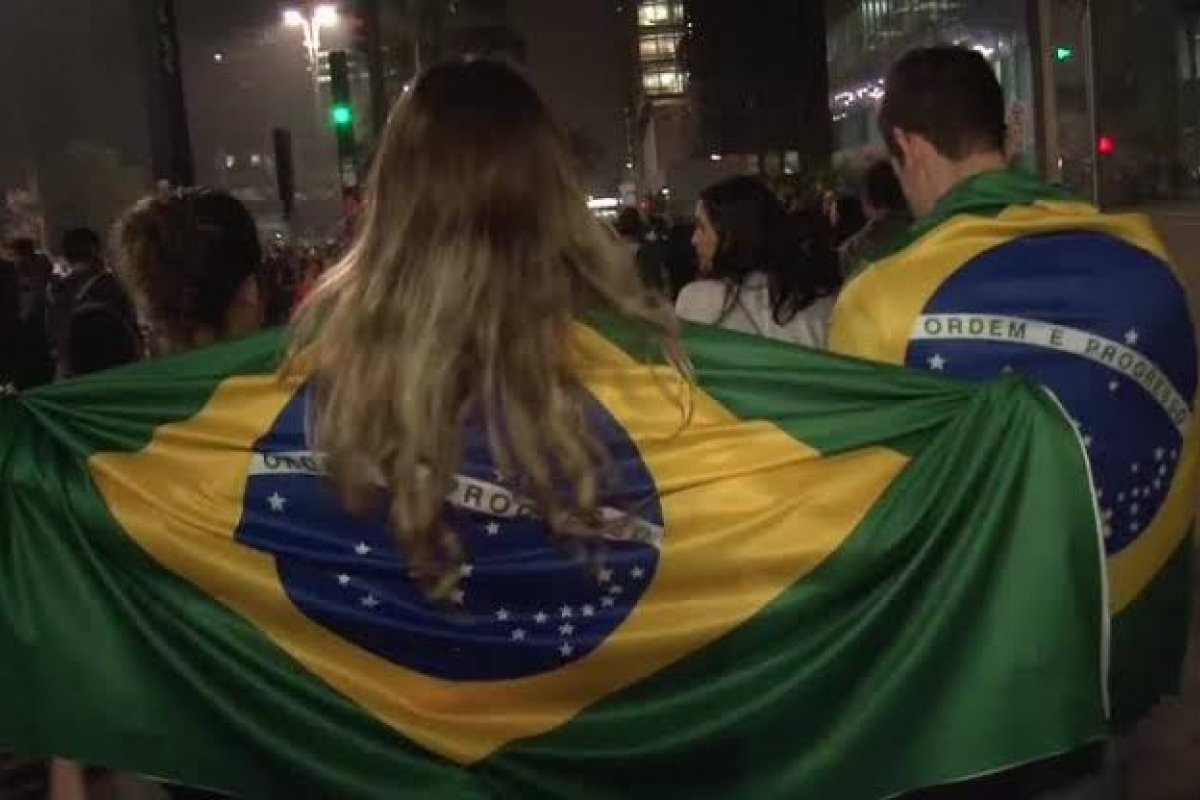 29% da população sente vergonha de ser brasileiro, diz Datafolha