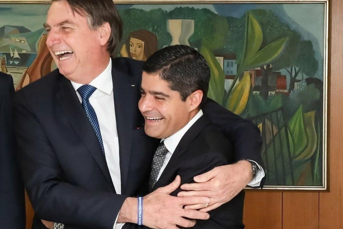 ACM Neto diz que protesto em frente ao STF "flertou com o nazismo"