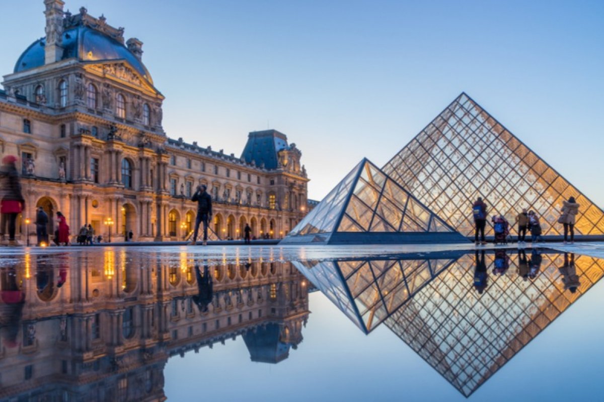 Louvre anuncia reabertura e regras de visitação