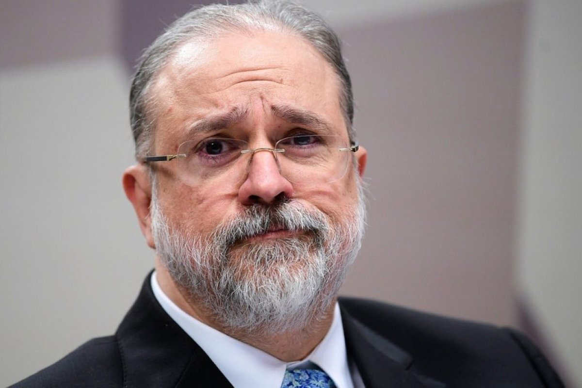 PGR deve dar aval para prorrogação de inquérito sobre interferência na PF