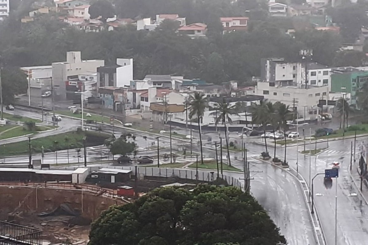 Salvador registra quatro deslizamentos de terra nesta segunda (1º)