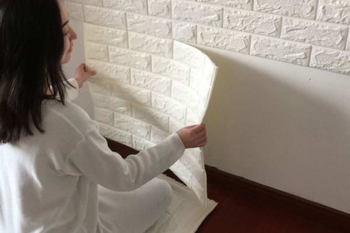 Adesivos são alternativas baratas e simples para decorar a casa