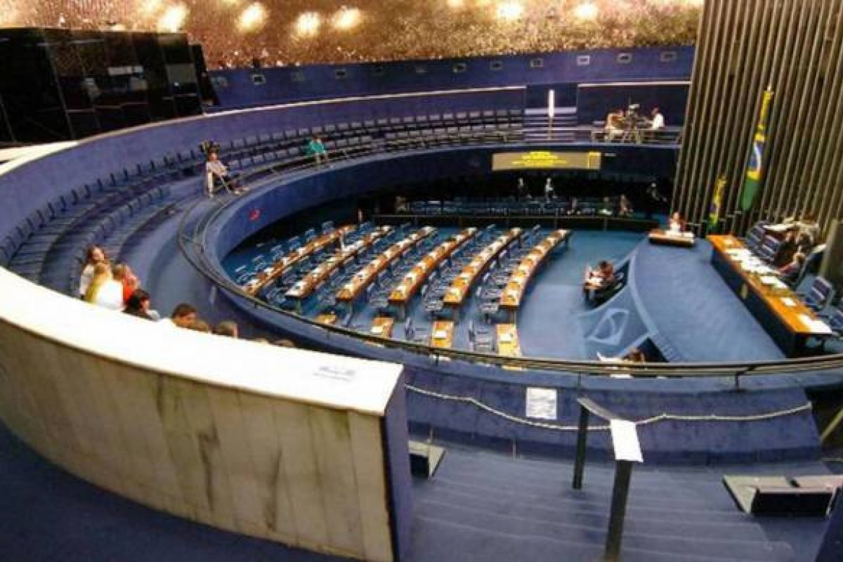 Projeto contra Fake News deve ser votado nesta terça no Senado