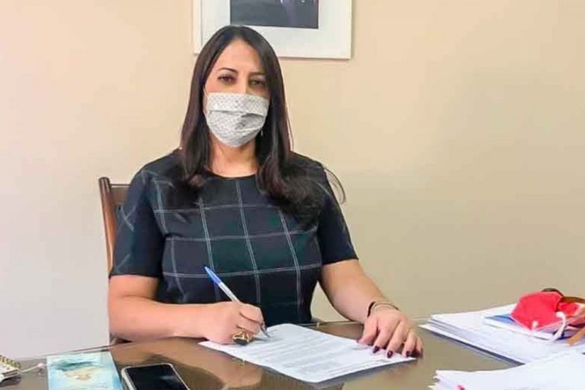 Prefeita de Porto Seguro é diagnosticada com Covid-19