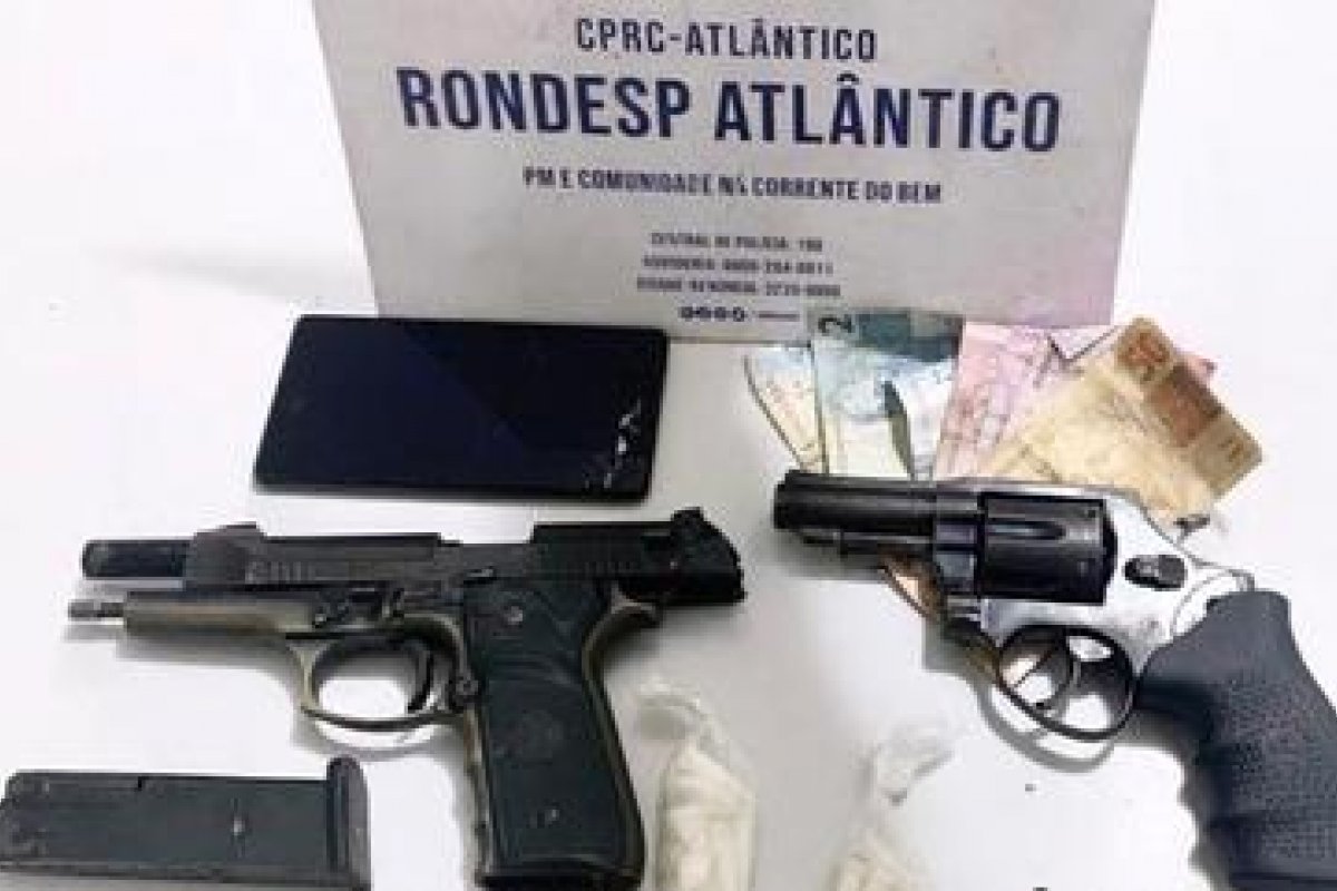 Dupla armada é localizada pela Rondesp Atlântico em Itapuã