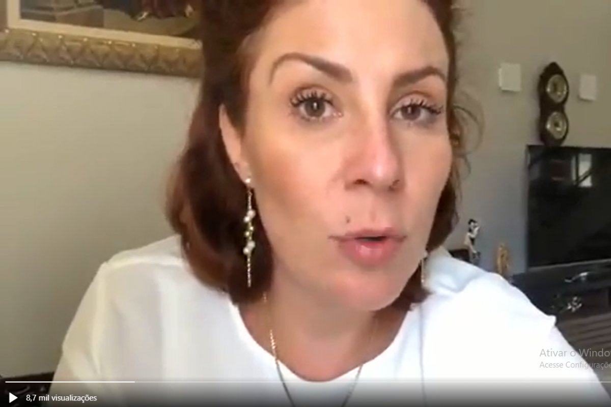 "A ideia é que o PL 2630 não entrasse em votação,ela está com vários erros", diz deputada  Carla Zambelli