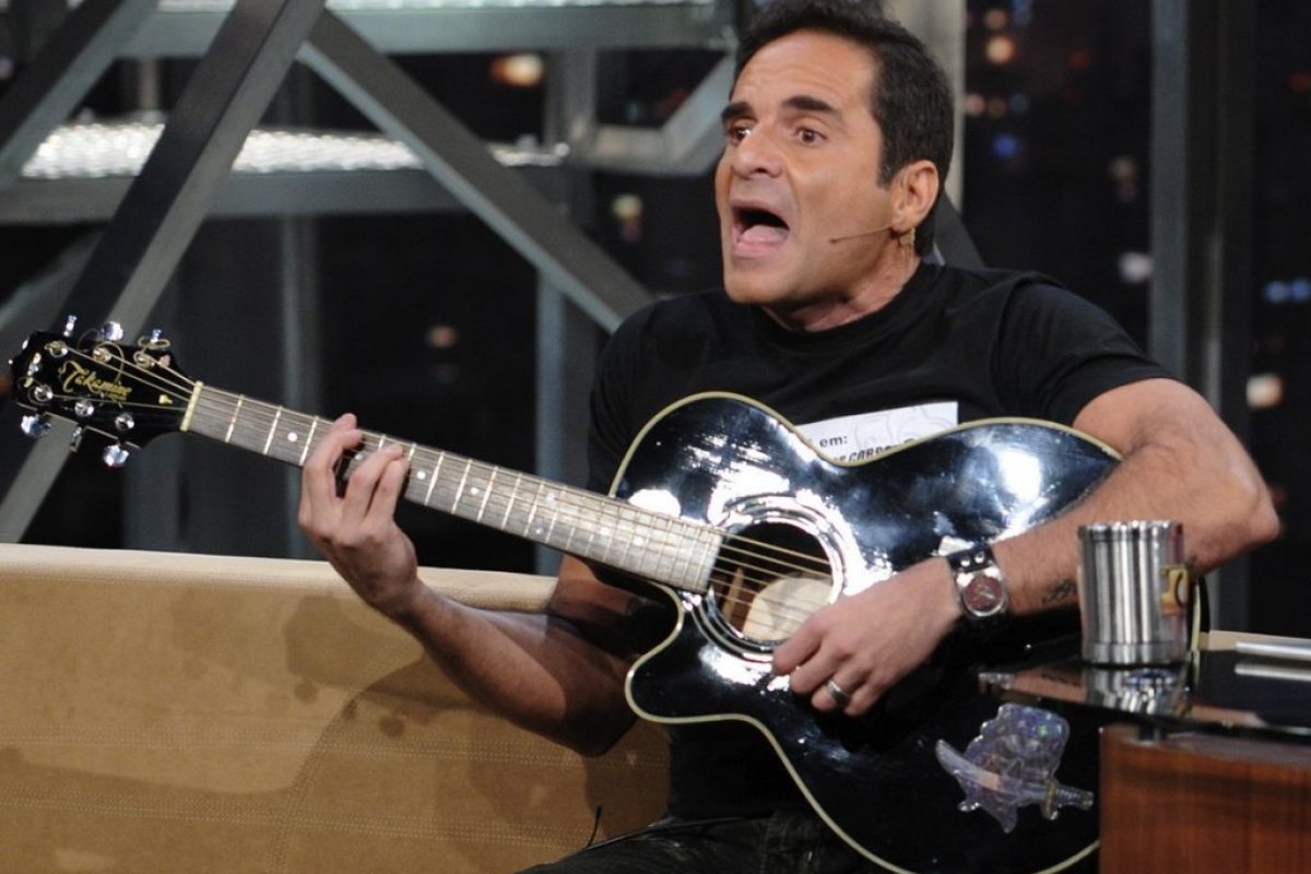 Veja vídeo: Rey Biannchi grava paródia contra ministro do STF