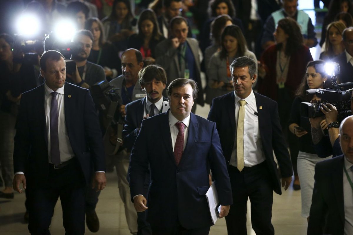 "Cada hora é decisiva", diz Rodrigo Maia sobre votação da Reforma da Previdência