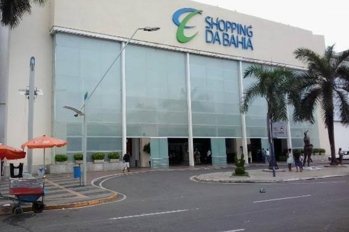  Protocolo de reabertura de shoppings em Salvador tem retirada de bancos, medição de temperatura e disponibilização de álcool gel