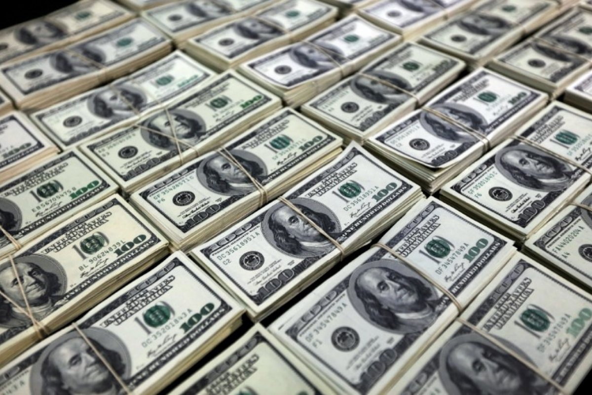 Dolár inicia quarta-feira abaixo de R$ 5,10