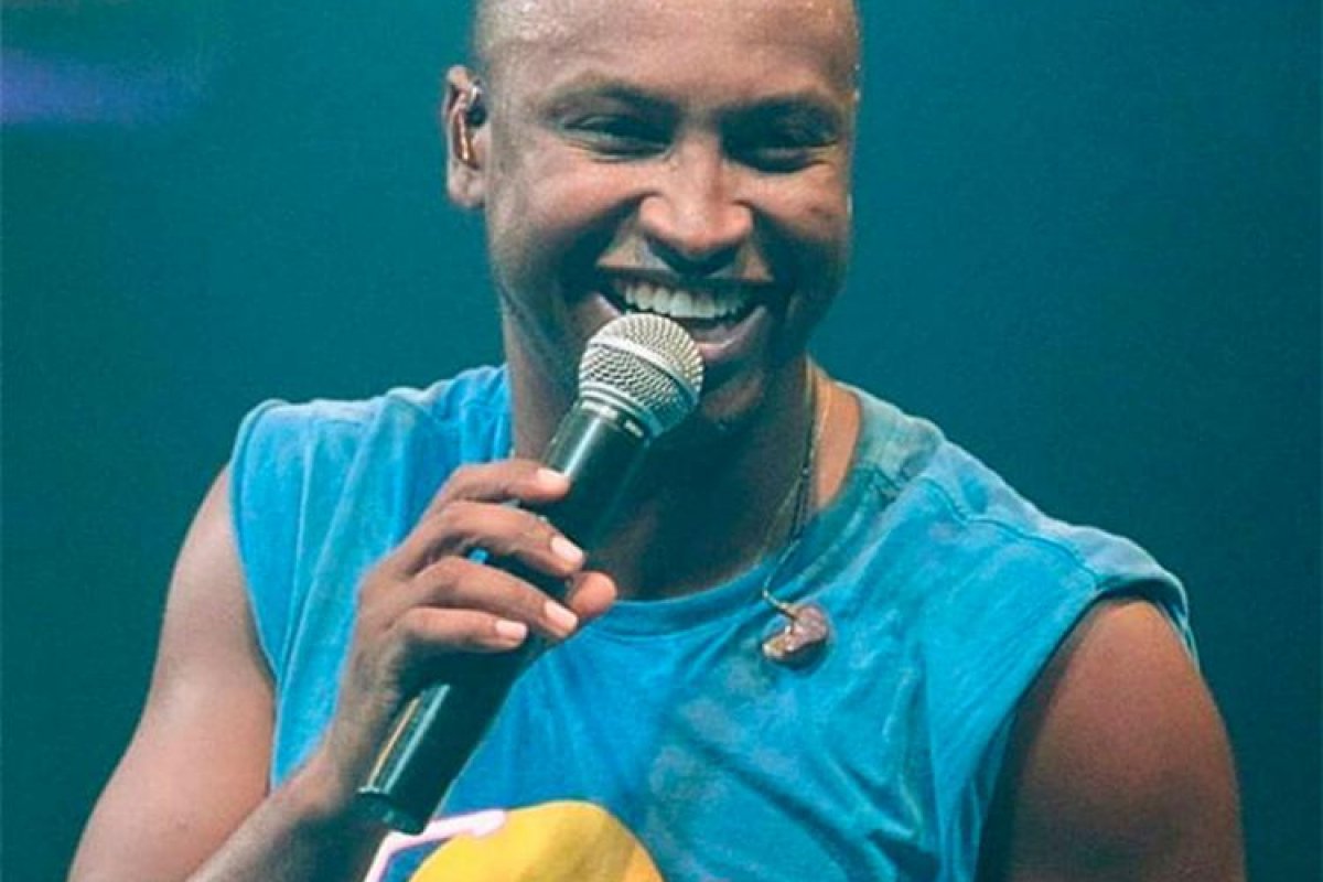 Thiaguinho apresenta última edição da Tardezinha Surreal em Salvador