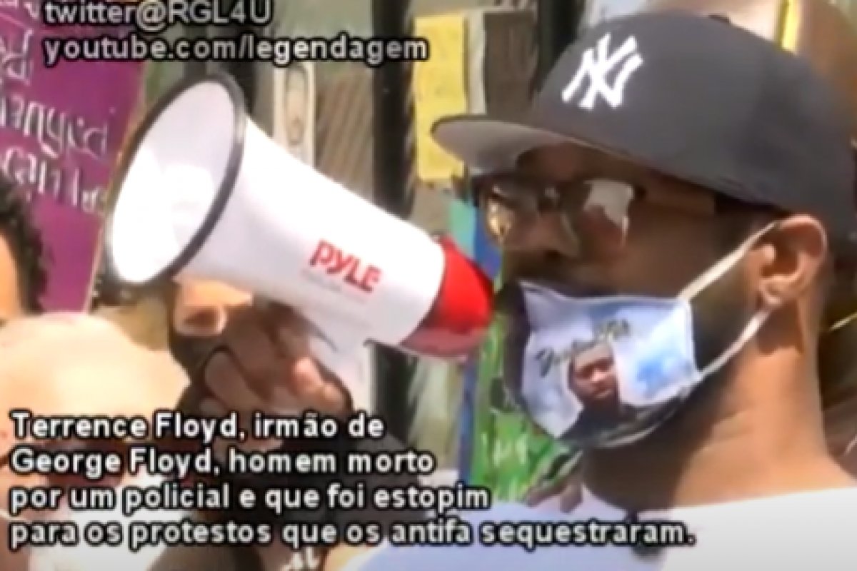 "Façam isso pacificamente, por favor!", pede irmão de George Floyd sobre protestos nos EUA